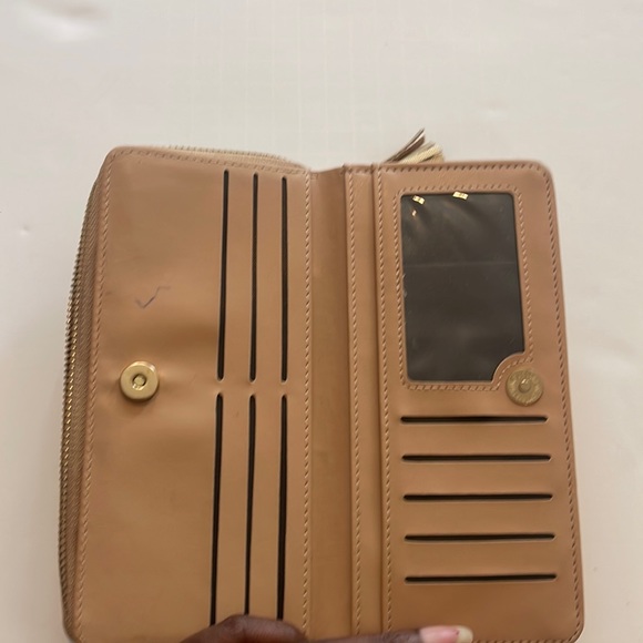 Nice Gold Wallet - Picture 7 of 8